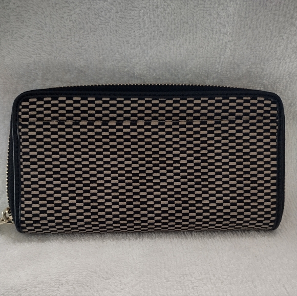 Coach Wallet - Picture 2 of 4